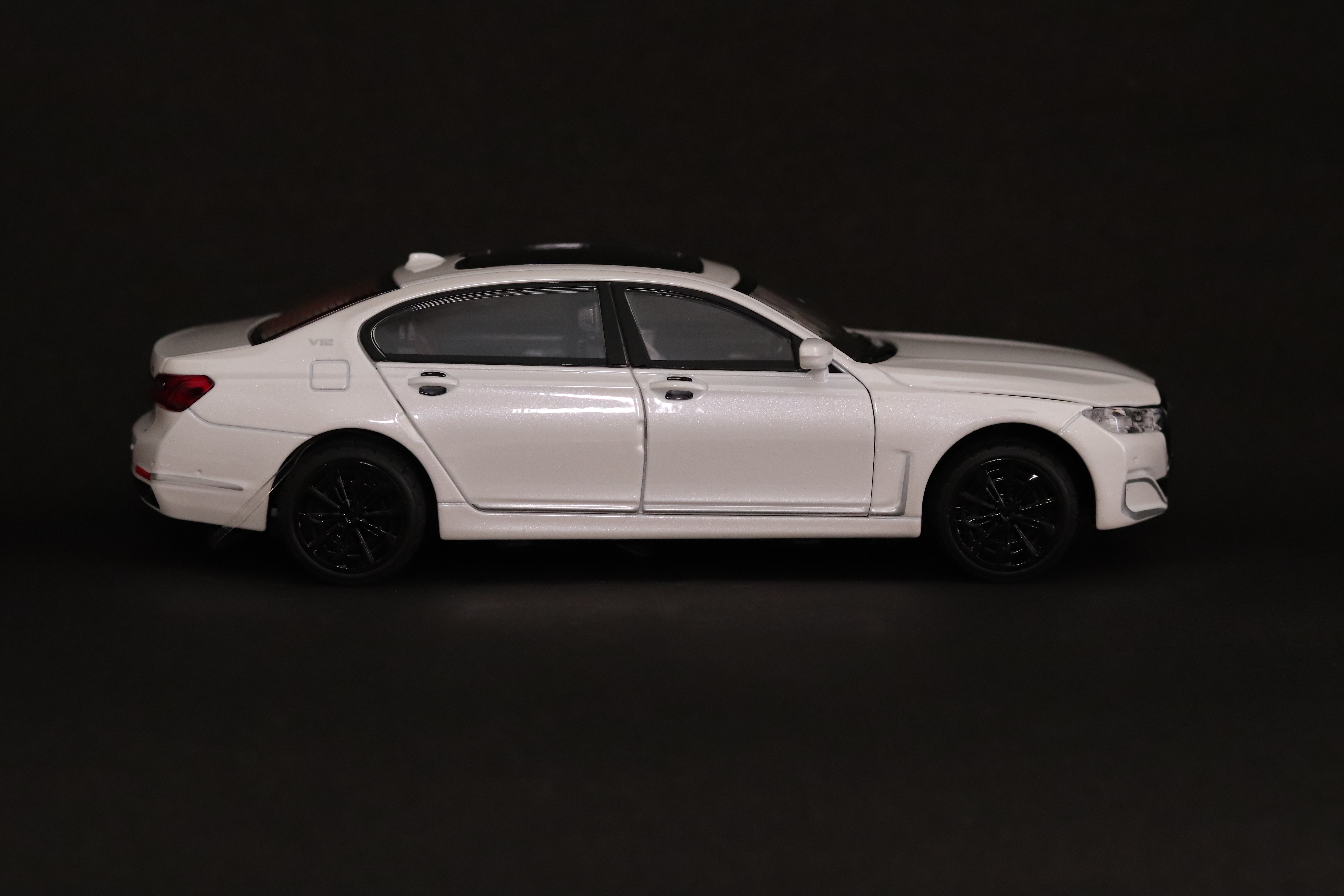BMW THE 7 (ZY-H1801) 3