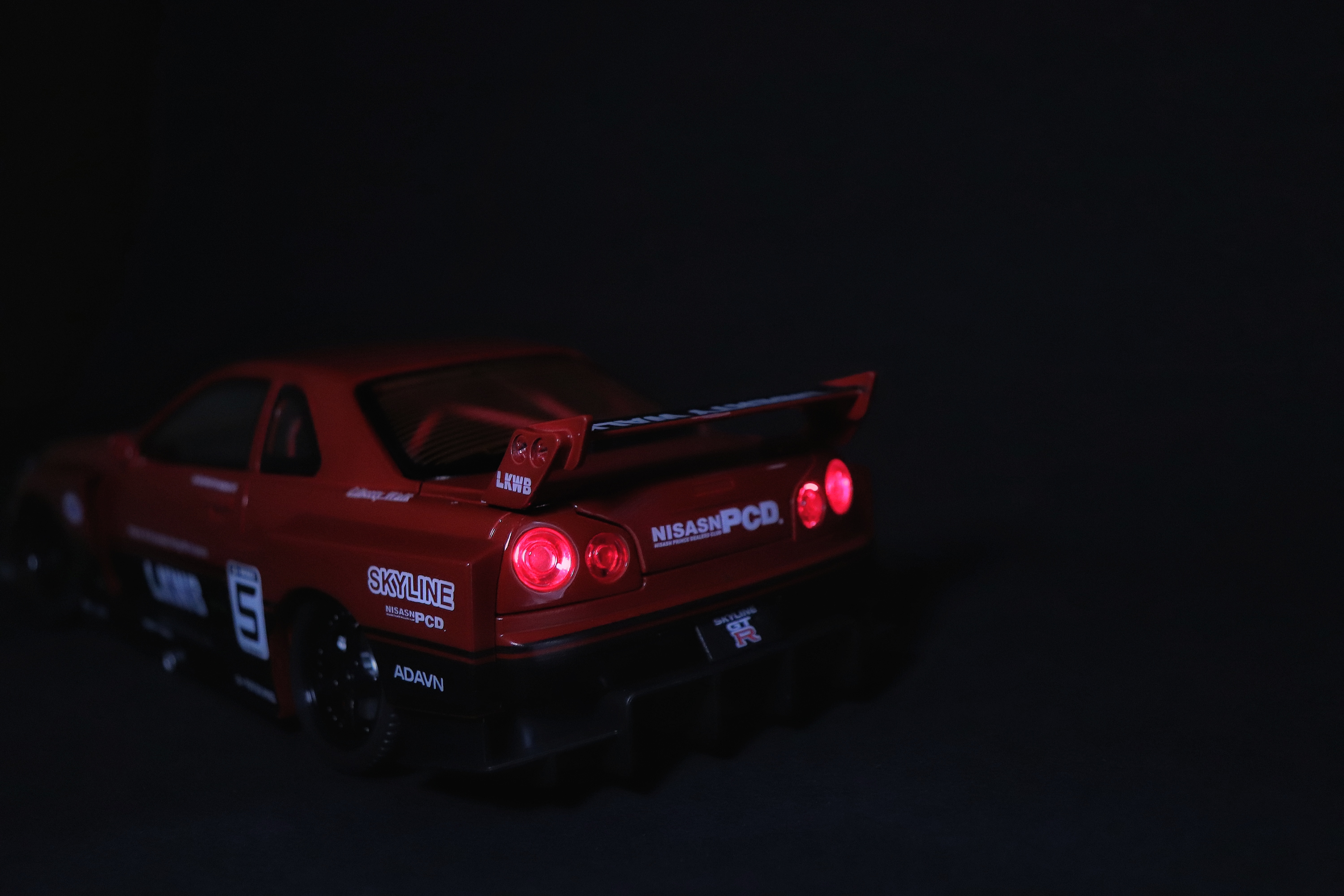 NISSAN Skyline 4